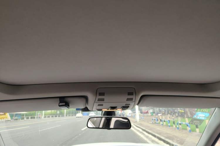 Used BMW X1 2015 sDrive18i Leading Edition Headliner
