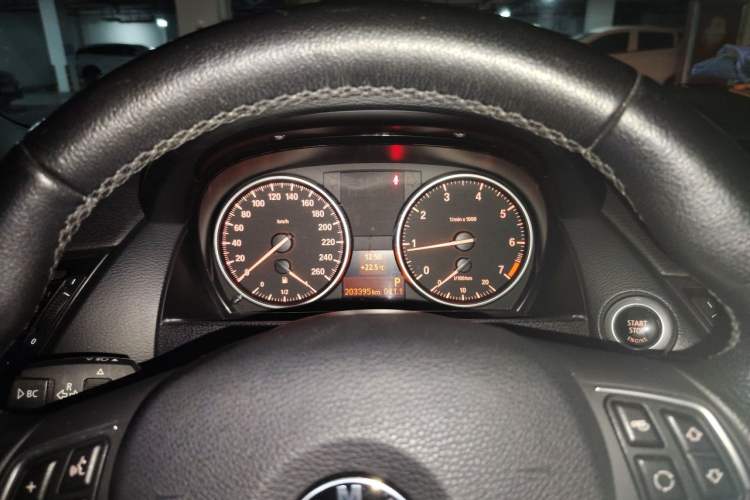 Used BMW X1 2015 sDrive18i Fashion Upgrade Edition Instrument Cluster