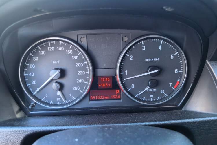 Used BMW X1 2015 sDrive18i Fashion Upgrade Edition Instrument Cluster