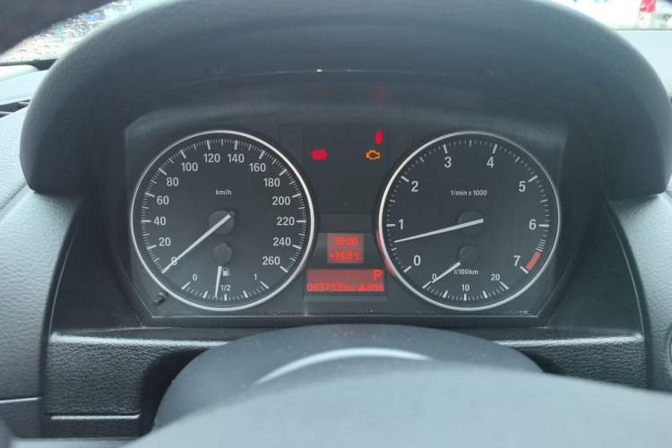 Used BMW X1 2015 sDrive18i Fashion Upgrade Edition Instrument Cluster