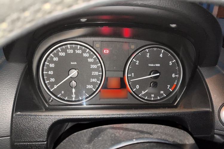 Used BMW X1 2015 sDrive18i Fashion Upgrade Edition Instrument Cluster