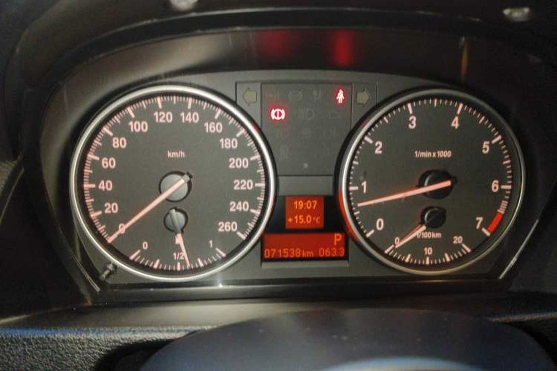 Used BMW X1 2015 sDrive18i Leading Edition Instrument Cluster