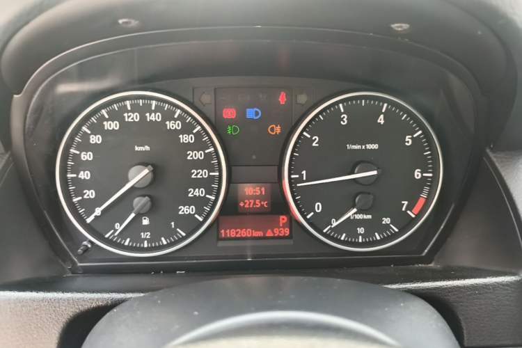 Used BMW X1 2015 sDrive18i Fashion Upgrade Edition Instrument Cluster