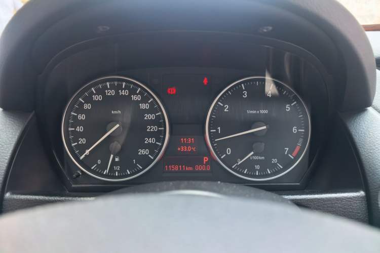 Used BMW X1 2015 sDrive18i Leading Edition Instrument Cluster