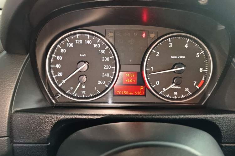 Used BMW X1 2015 sDrive18i Fashion Upgrade Edition Instrument Cluster
