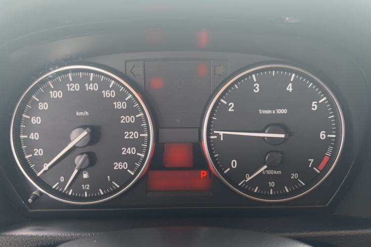 Used BMW X1 2015 xDrive20i Fashion Model Instrument Cluster