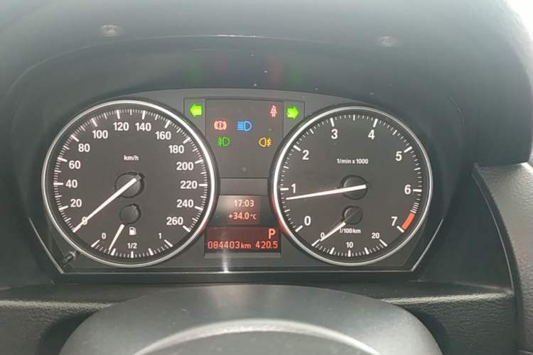 Used BMW X1 2015 sDrive18i Fashion Upgrade Edition Instrument Cluster