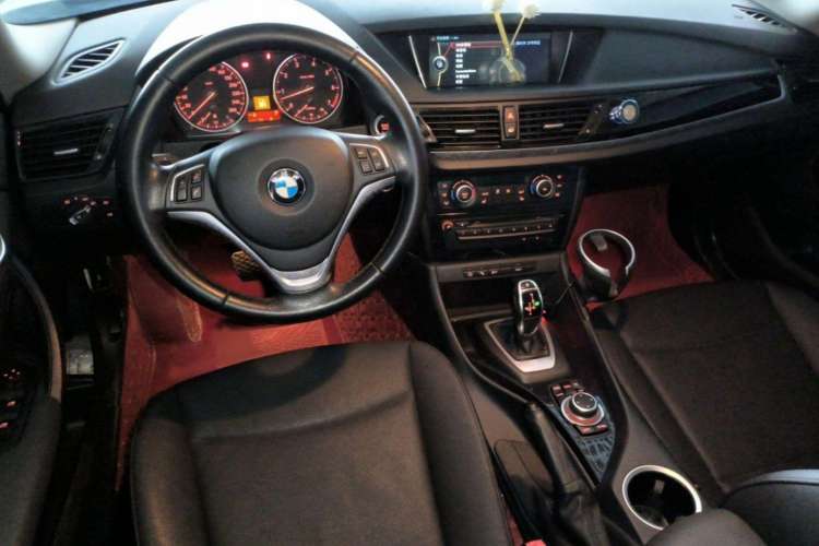 Used BMW X1 2015 sDrive18i Leading Edition Interior 1