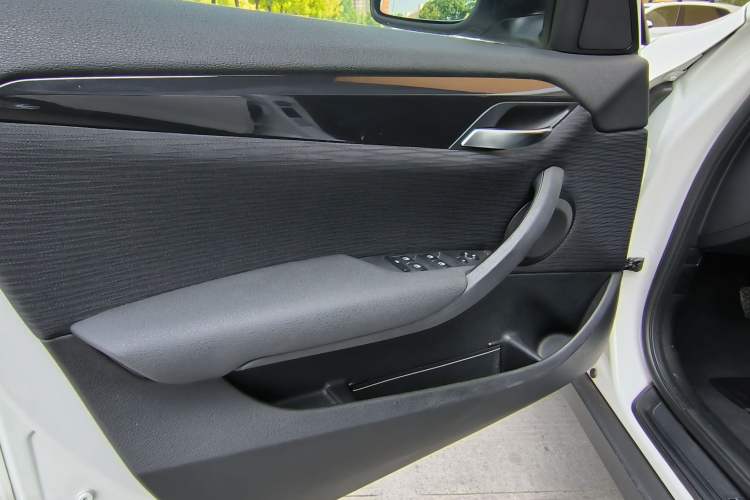 Used BMW X1 2015 sDrive18i Fashion Upgrade Edition Interior 1