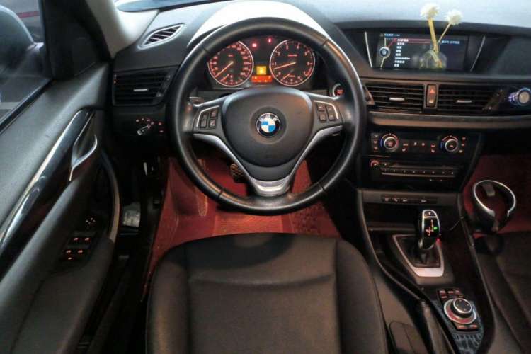 Used BMW X1 2015 sDrive18i Leading Edition Interior 2