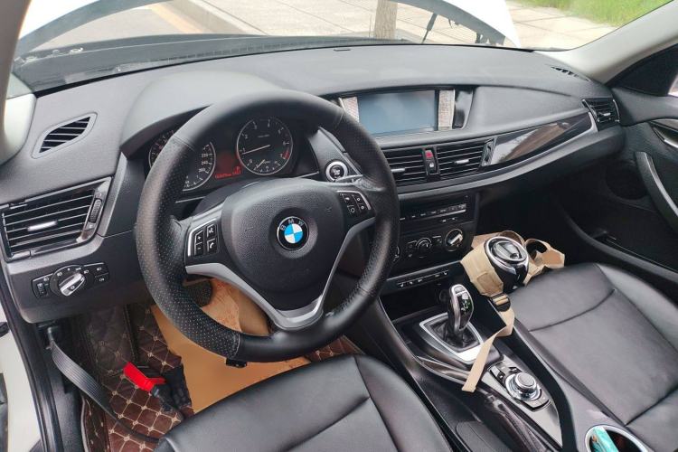 Used BMW X1 2015 sDrive18i Fashion Upgrade Edition Interior 2