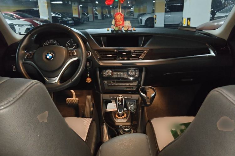 Used BMW X1 2015 sDrive18i Leading Edition Interior 2