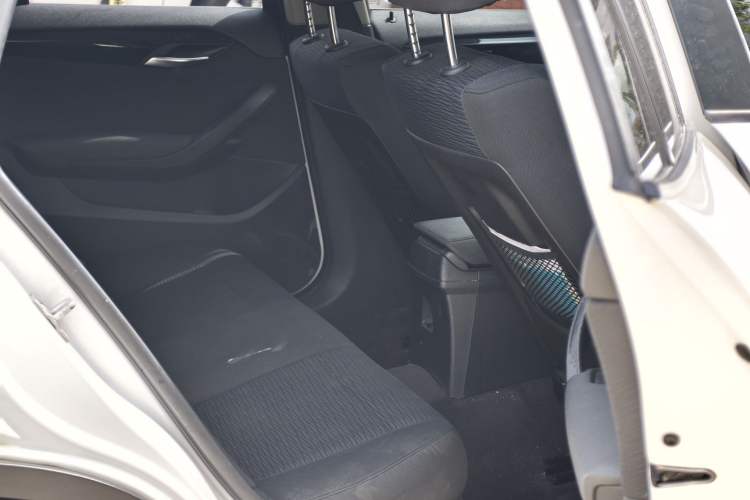 Used BMW X1 2015 sDrive18i Fashion Upgrade Edition Interior 2