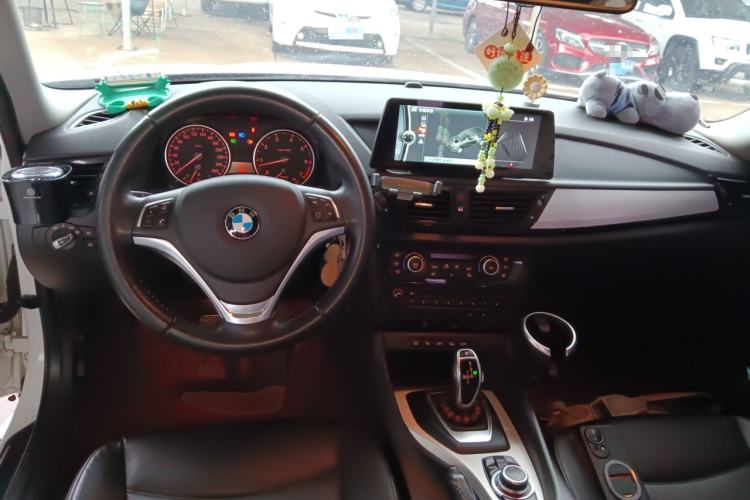 Used BMW X1 2015 xDrive20i Fashion Model Interior 2