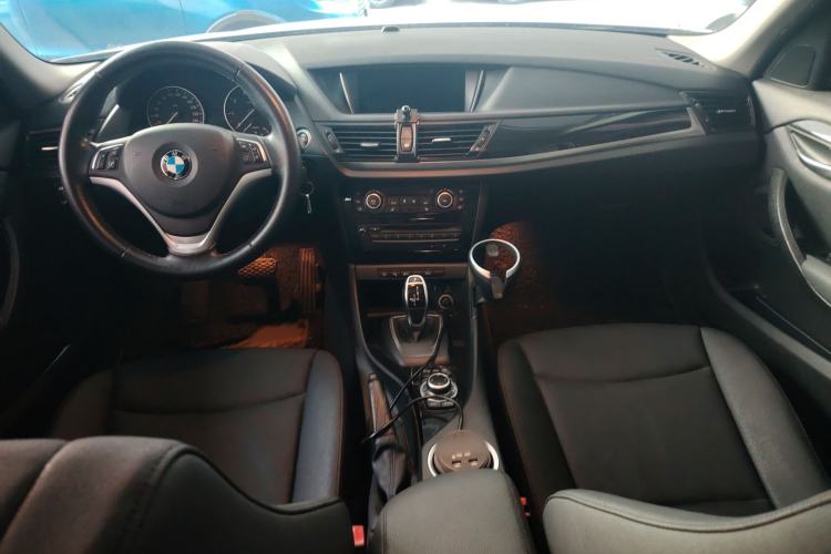 Used BMW X1 2015 sDrive18i Leading Edition Interior 3
