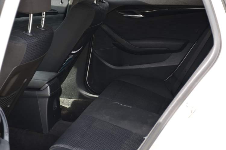 Used BMW X1 2015 sDrive18i Fashion Upgrade Edition Interior 3