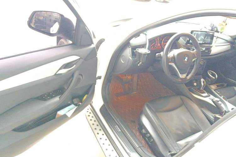 Used BMW X1 2015 xDrive20i Fashion Model Interior 3