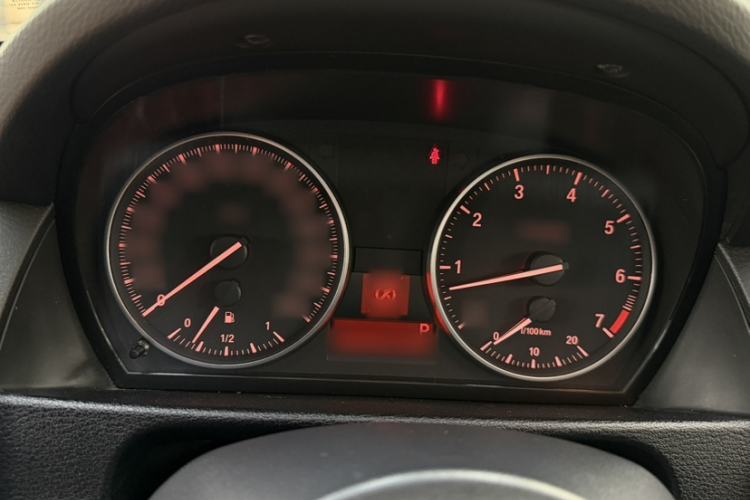 Used BMW X1 2015 sDrive18i Leading Edition Interior 3