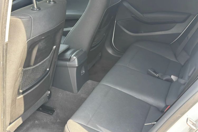 Used BMW X1 2015 sDrive18i Fashion Upgrade Edition Interior 3