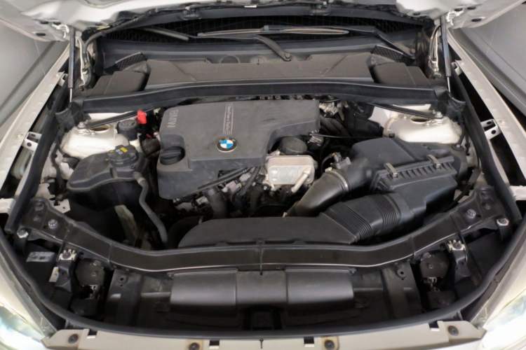 Used BMW X1 2015 sDrive18i Leading Edition Interior 6