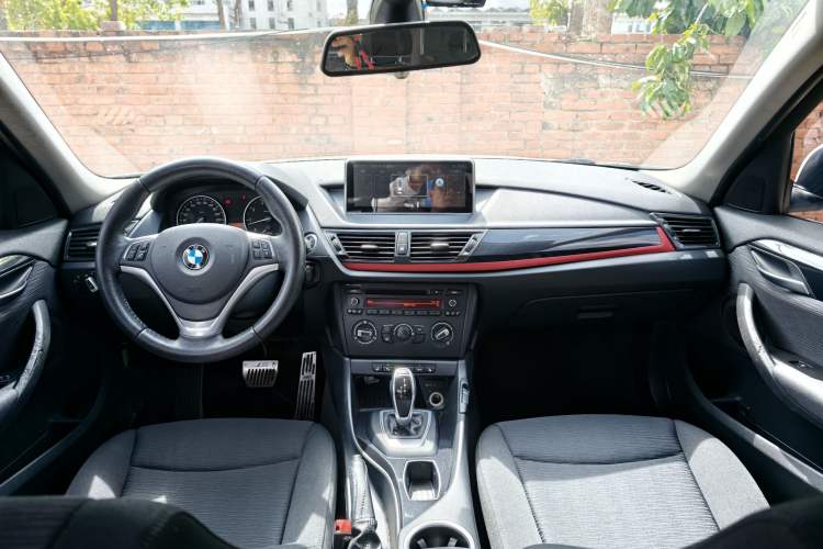 Used BMW X1 2015 sDrive18i Fashion Upgrade Edition Interior 7