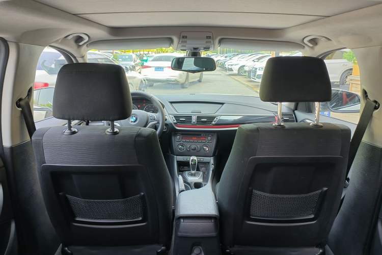 Used BMW X1 2015 sDrive18i Fashion Upgrade Edition Interior 8