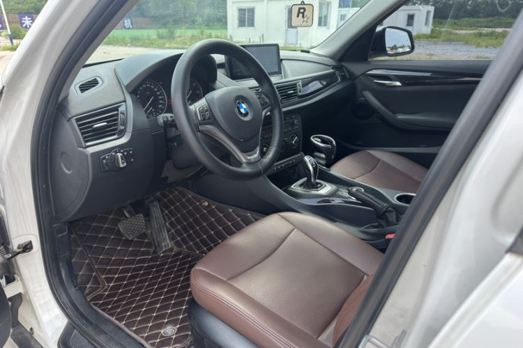 Used BMW X1 2015 sDrive18i Fashion Upgrade Edition Interior 8