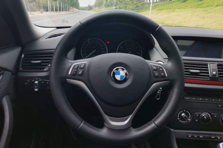 Used BMW X1 2015 sDrive18i Fashion Upgrade Edition Interior 8