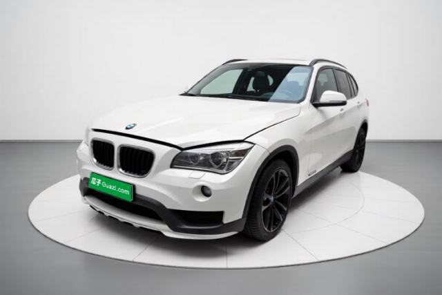 BMW X1 2015 sDrive18i Leading Edition usata