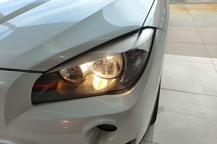 Used BMW X1 2015 sDrive18i Fashion Upgrade Edition Left Front Headlight