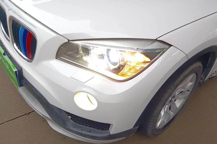 Used BMW X1 2015 xDrive20i Fashion Model Left Front Headlight