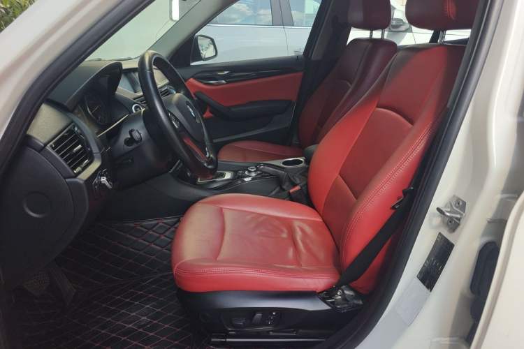 Used BMW X1 2015 sDrive18i Fashion Upgrade Edition Left Front Seat