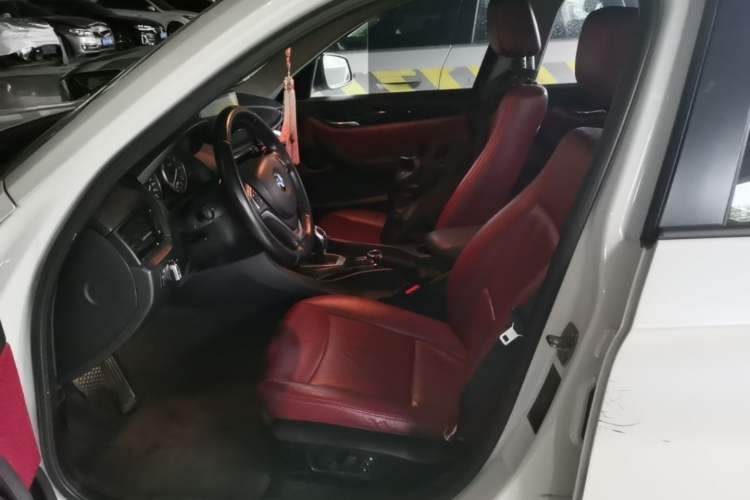 Used BMW X1 2015 sDrive18i Fashion Upgrade Edition Left Front Seat