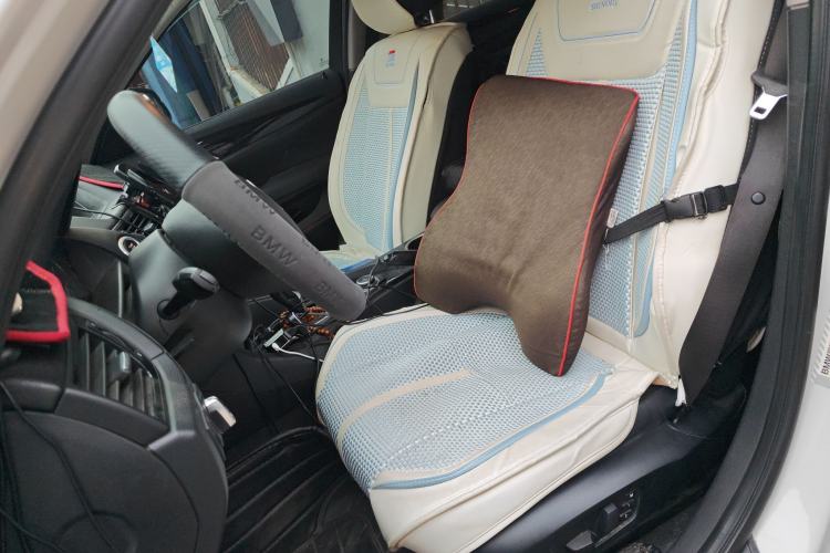 Used BMW X1 2015 sDrive18i Fashion Upgrade Edition Left Front Seat