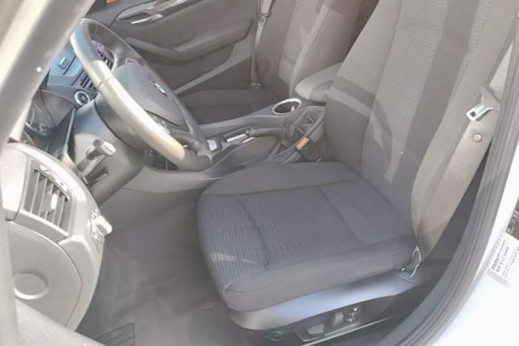 Used BMW X1 2015 sDrive18i Fashion Upgrade Edition Left Front Seat