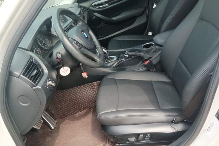 Used BMW X1 2015 sDrive18i Fashion Upgrade Edition Left Front Seat