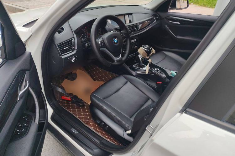 Used BMW X1 2015 sDrive18i Fashion Upgrade Edition Left Front Seat