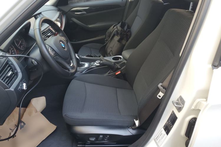 Used BMW X1 2015 sDrive18i Fashion Upgrade Edition Left Front Seat