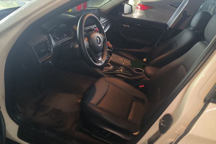 Used BMW X1 2015 sDrive18i Fashion Upgrade Edition Left Front Seat