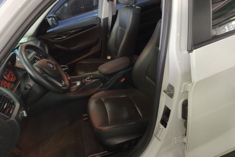Used BMW X1 2015 sDrive18i Fashion Upgrade Edition Left Front Seat