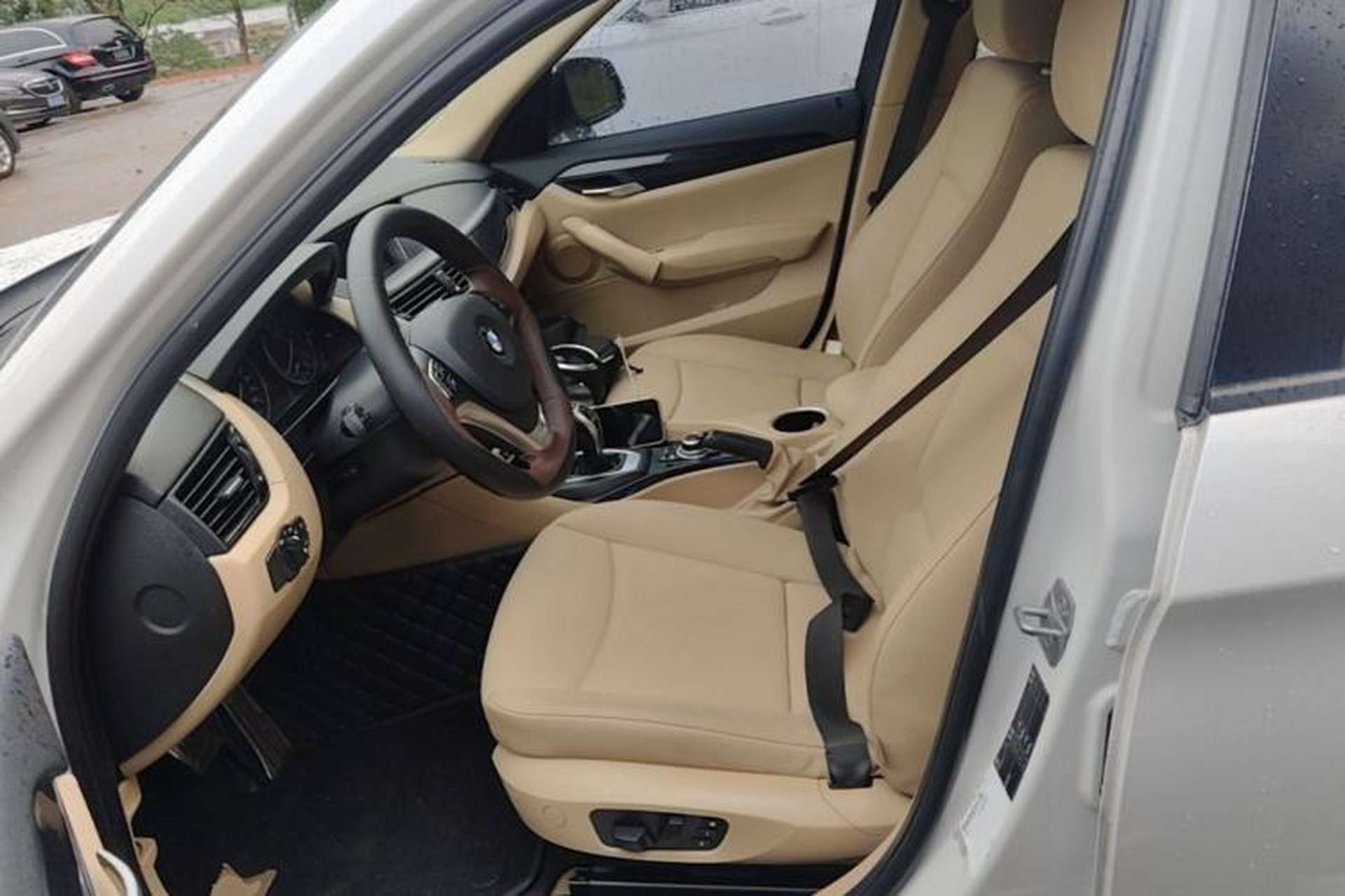 Used BMW X1 2015 sDrive18i Leading Edition Left Front Seat