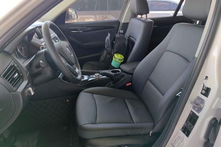 Used BMW X1 2015 sDrive18i Fashion Upgrade Edition Left Front Seat