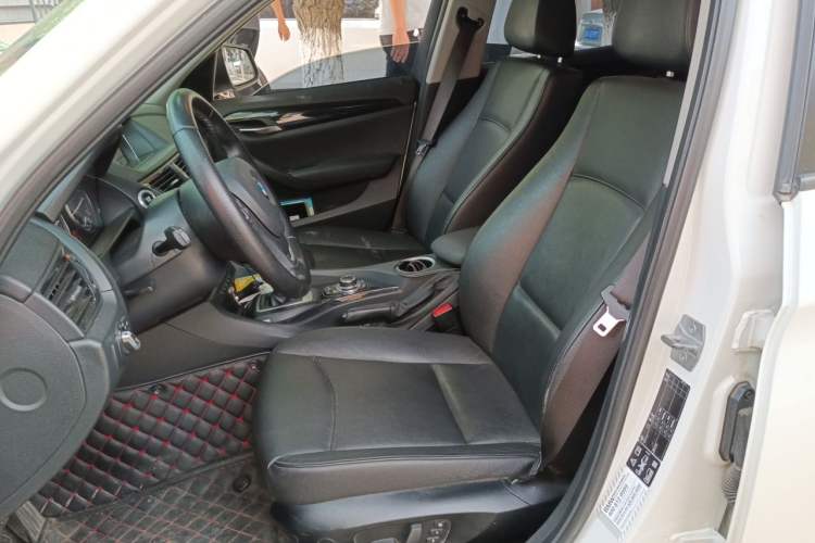 Used BMW X1 2015 xDrive20i Fashion Upgrade Edition Left Front Seat