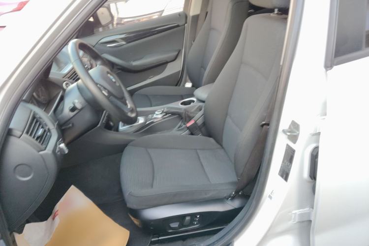 Used BMW X1 2015 sDrive18i Fashion Upgrade Edition Left Front Seat