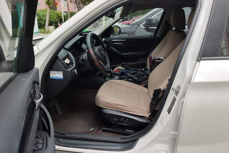 Used BMW X1 2015 sDrive18i Fashion Upgrade Edition Left Front Seat
