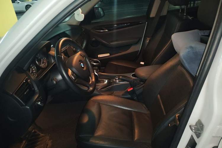 Used BMW X1 2015 xDrive20i Fashion Upgrade Edition Left Front Seat