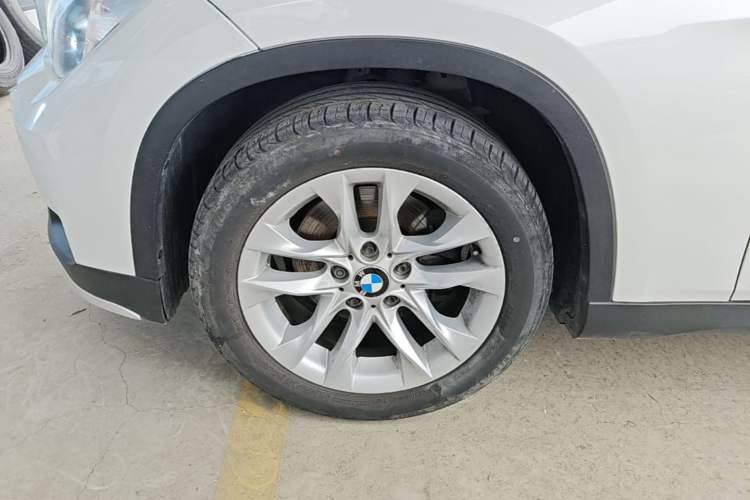 Used BMW X1 2015 sDrive18i Fashion Upgrade Edition Left Front Wheel Hub