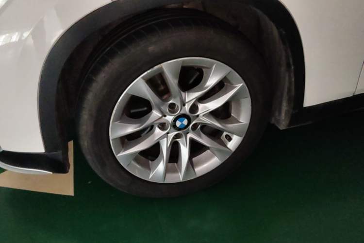Used BMW X1 2015 sDrive18i Fashion Upgrade Edition Left Front Wheel Hub