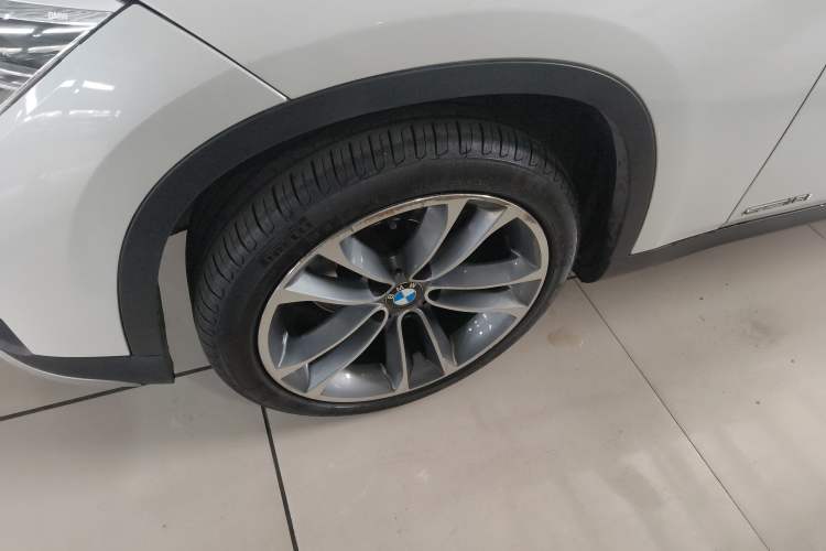 Used BMW X1 2015 sDrive18i Leading Edition Left Front Wheel Hub