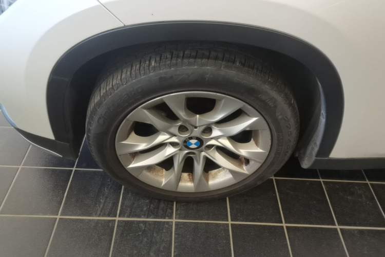 Used BMW X1 2015 sDrive18i Fashion Upgrade Edition Left Front Wheel Hub